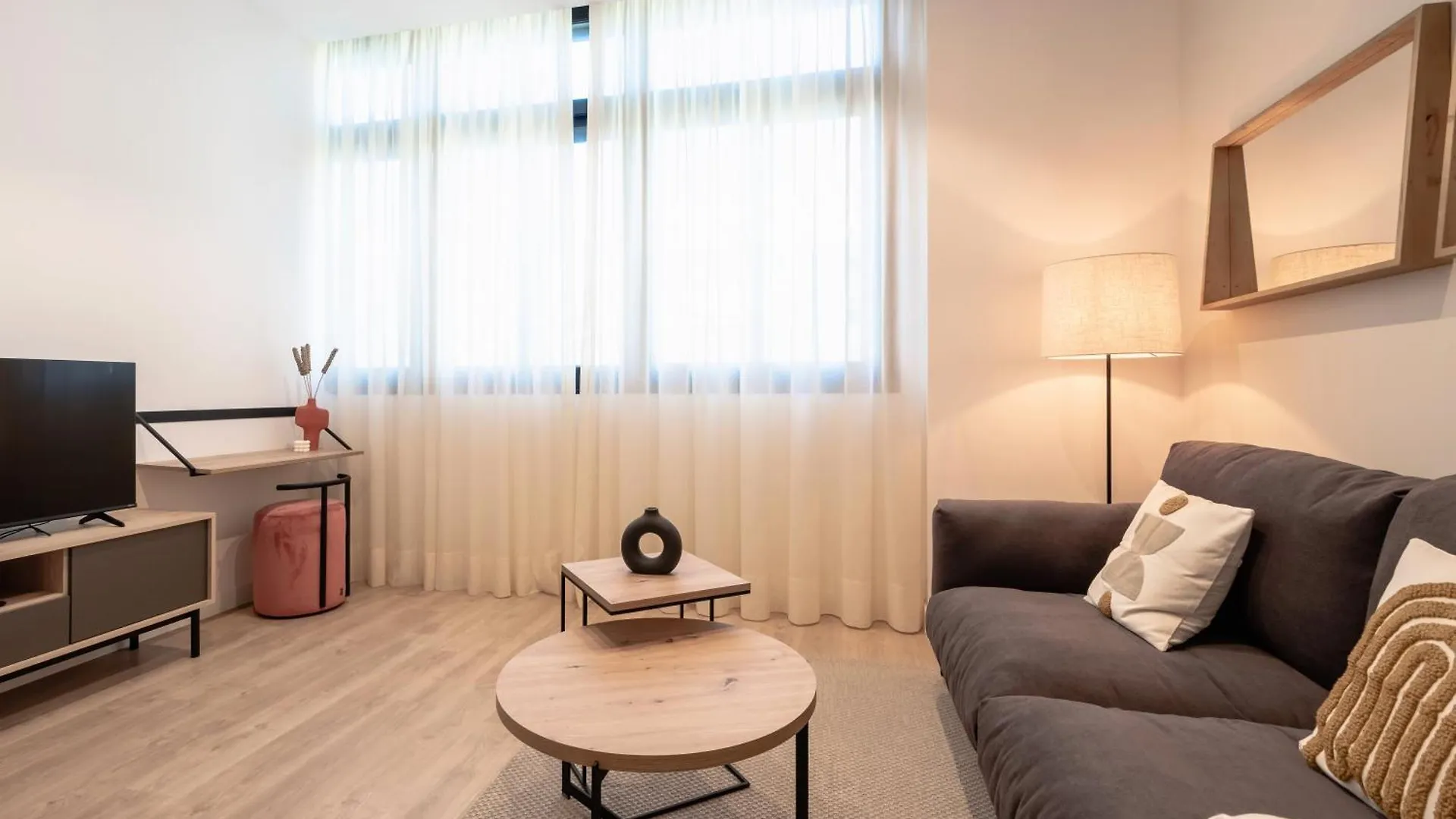 Caterina A90 Apartment Barcelona 0*,  Spain